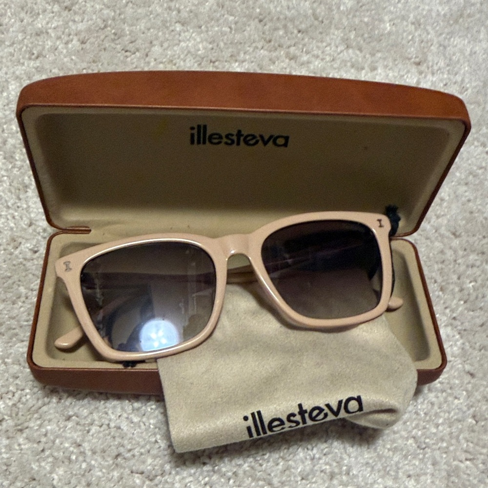Illesteva Beige Square Sunglasses with Gradient Lenses
